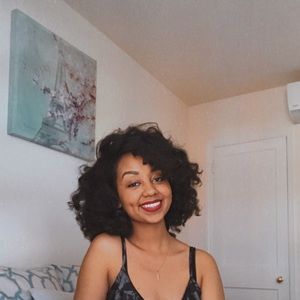 Meet your Posher, Elroi